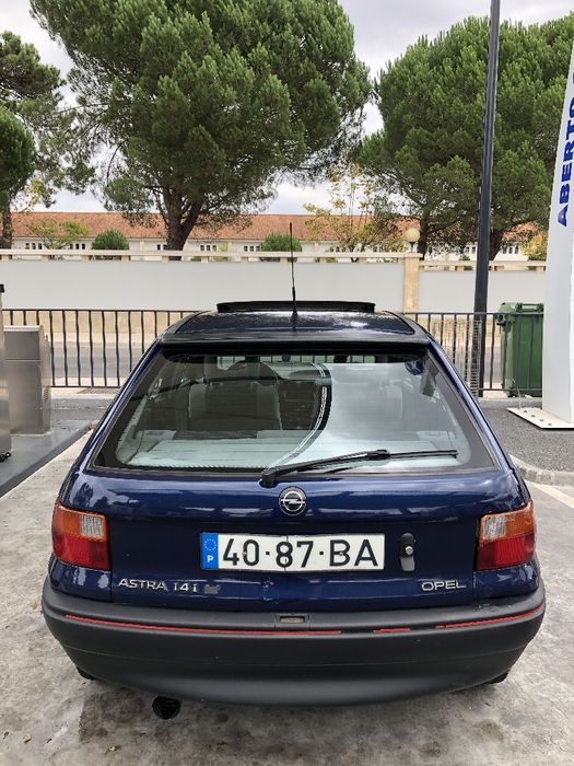 Opel Astra F GT 1.4 gasolina