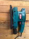 Szlifierka oscylacyjna JST Tools 135W – 90x187 mm