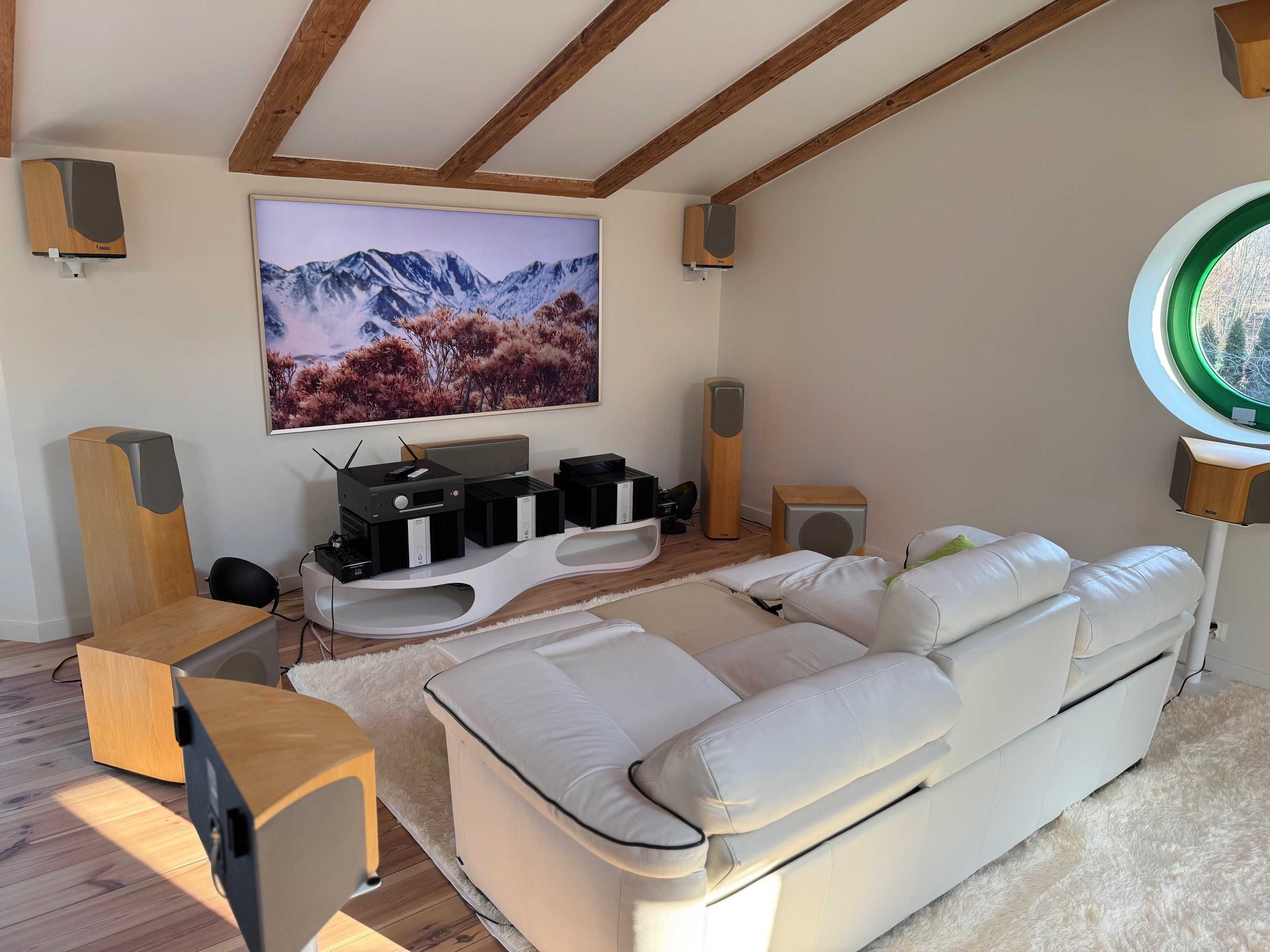 Piękna sofa Natuzzi telewizyjna z funkcją relax
