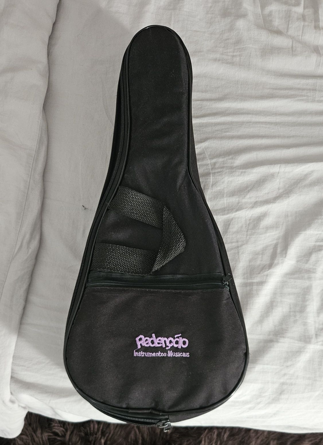 Cavaquinho artesanal