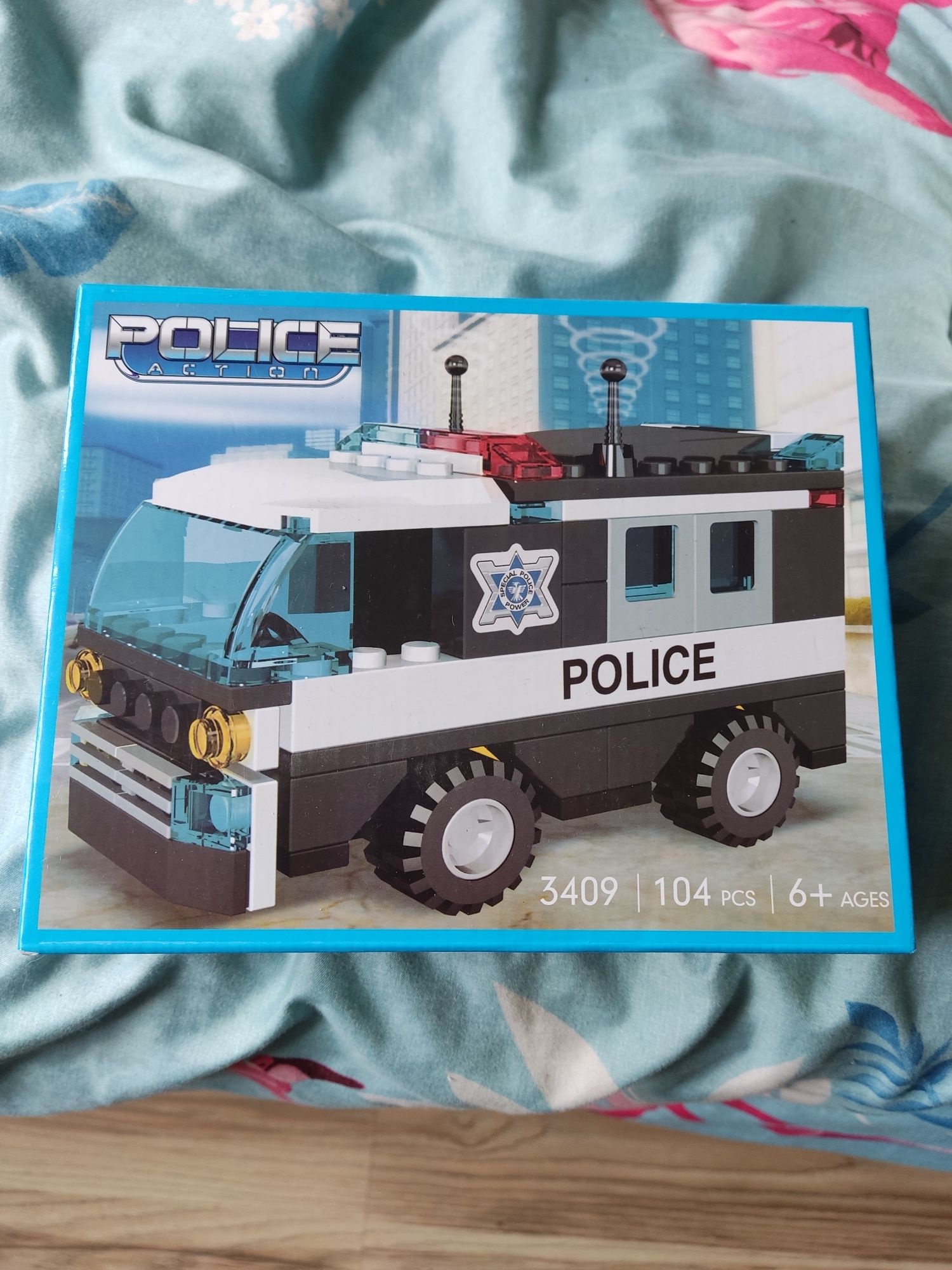 Nowe klocki "LEGO" samochód ciężarowy POLICJA