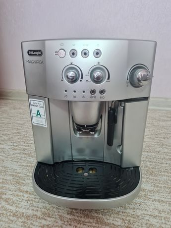 Кавова машина  Delonghi