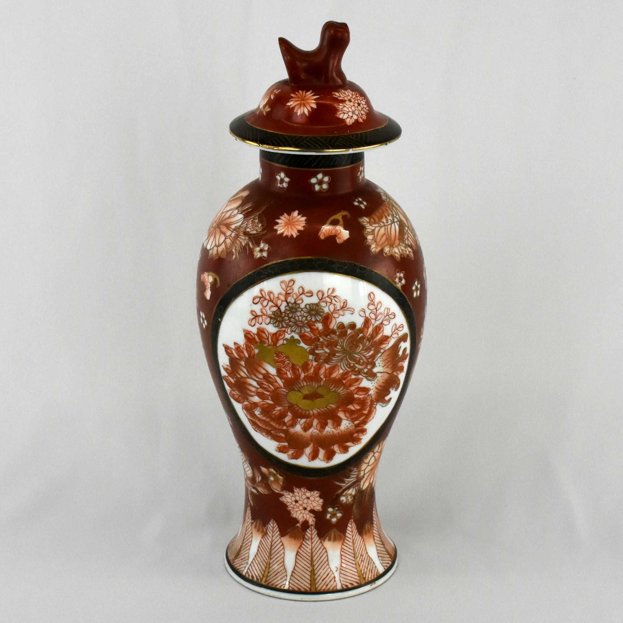 Pote com tampa Porcelana da China, dourado e “rouge de fer” circa 1960