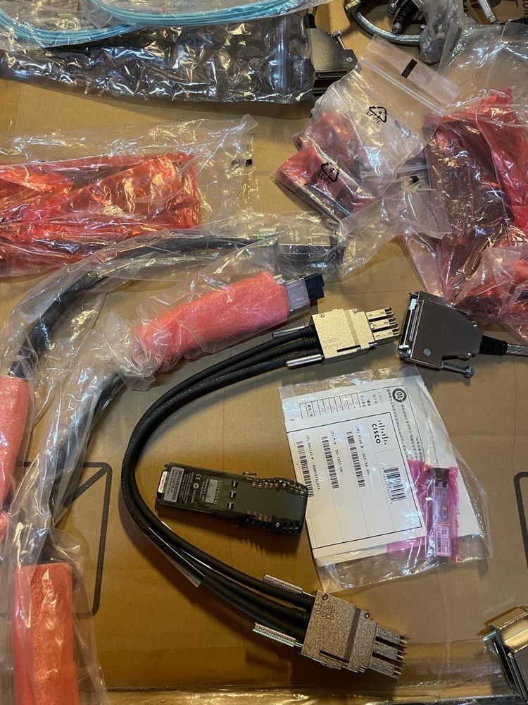 Moduły cisco przekaźniki sieciowe kable światłowód przełącznik portowy