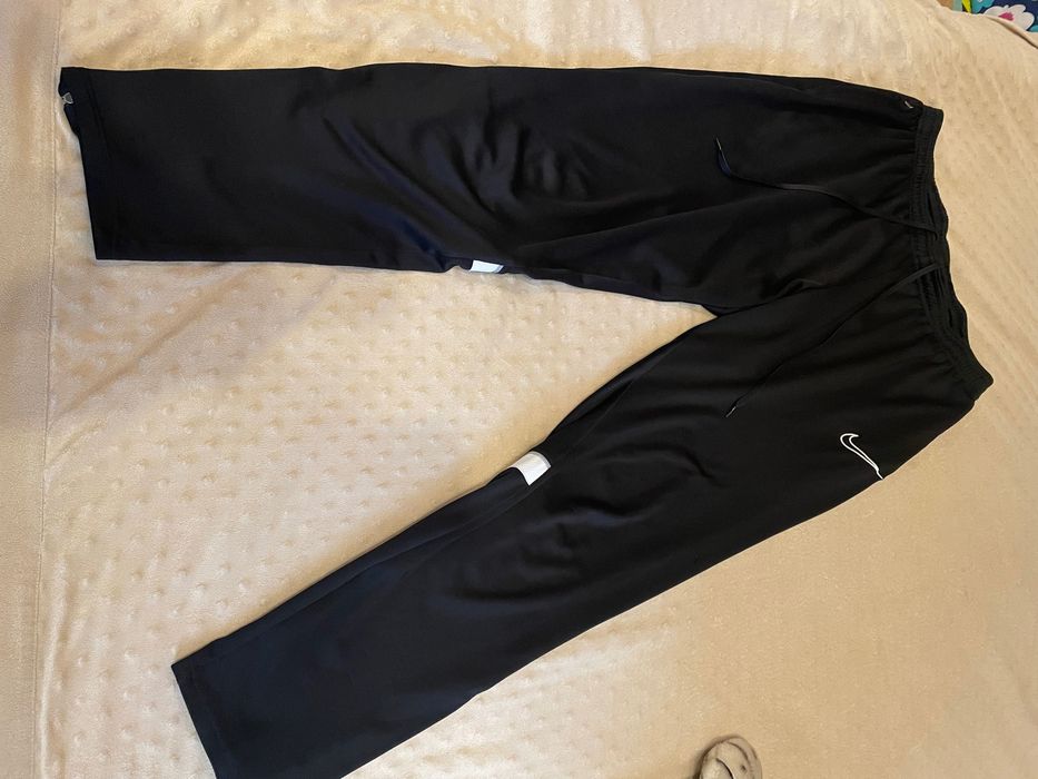 Męskie spodnie dresowe Nike, r. XL