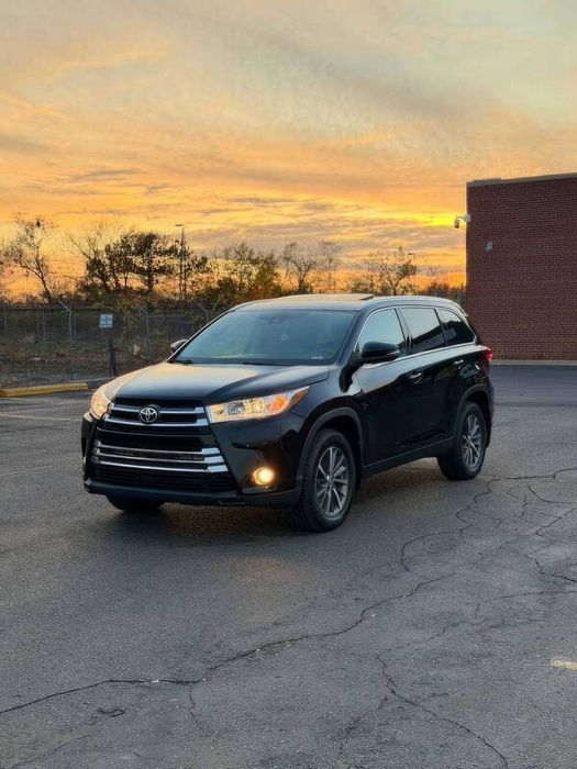 Toyota Highlander XLE      2019