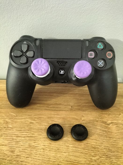 Kontroler do ps4 +gałki i guma do pada.
