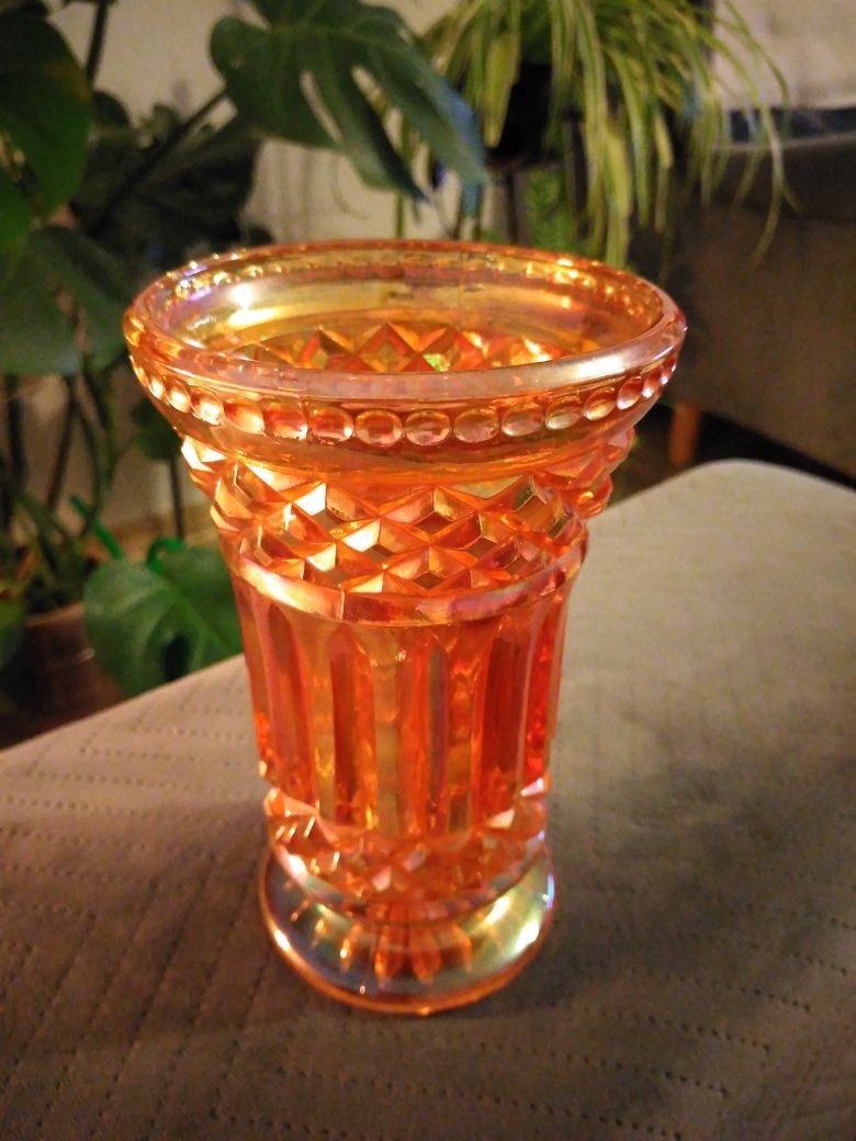 Szkło karnawałowe Carnival Glass.