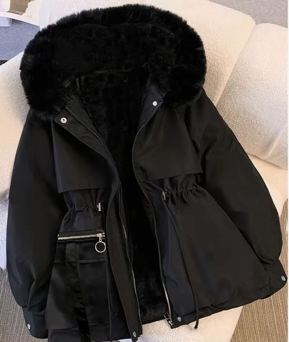 Продам зимово-осінню парку