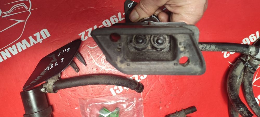 Komplet Spryskiwaczy Lamp Xenon Audi A6 C5 2.5 Quattro Lift LZ5L