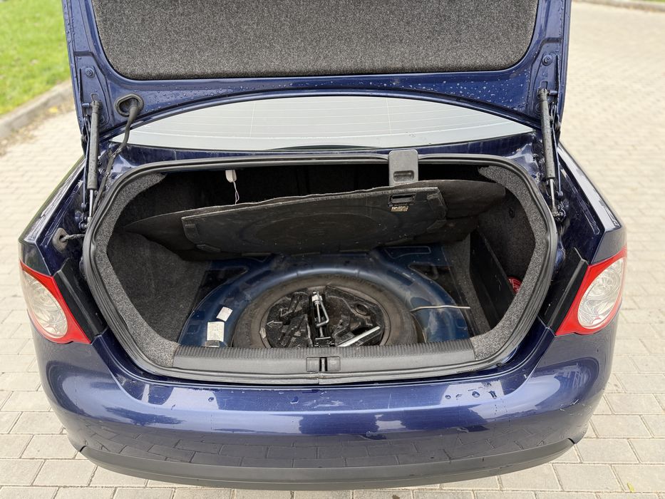 Продам Volkswagen Jetta