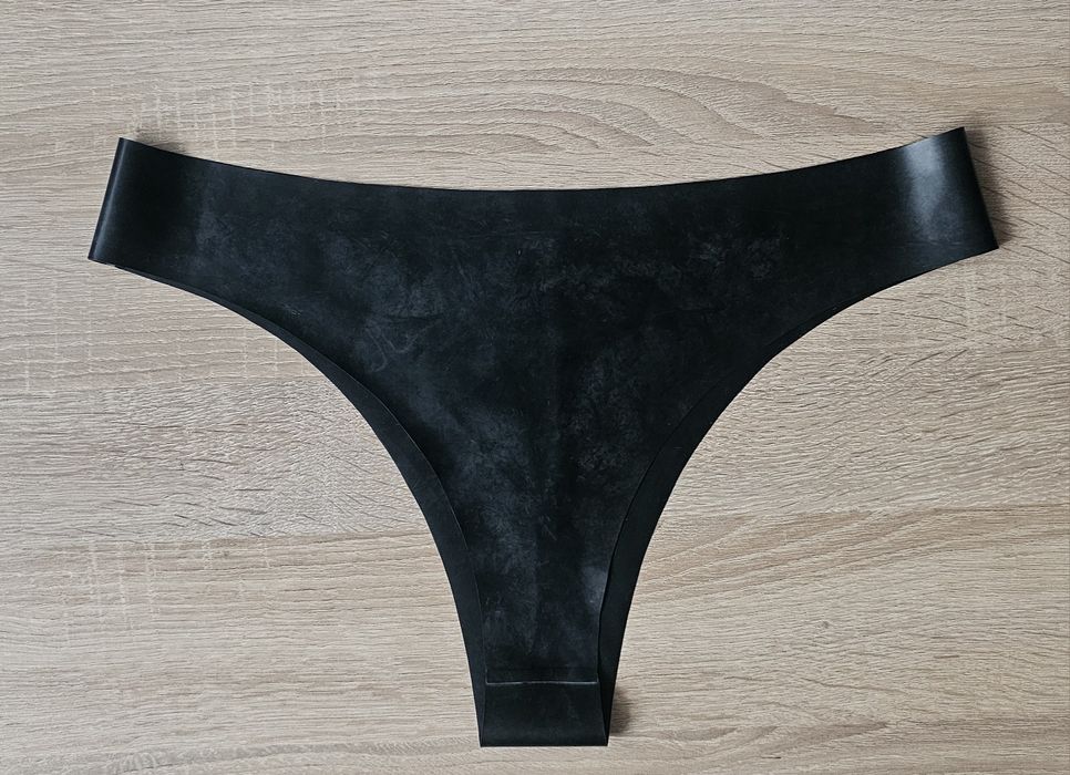 Трусики жіночі з латексу