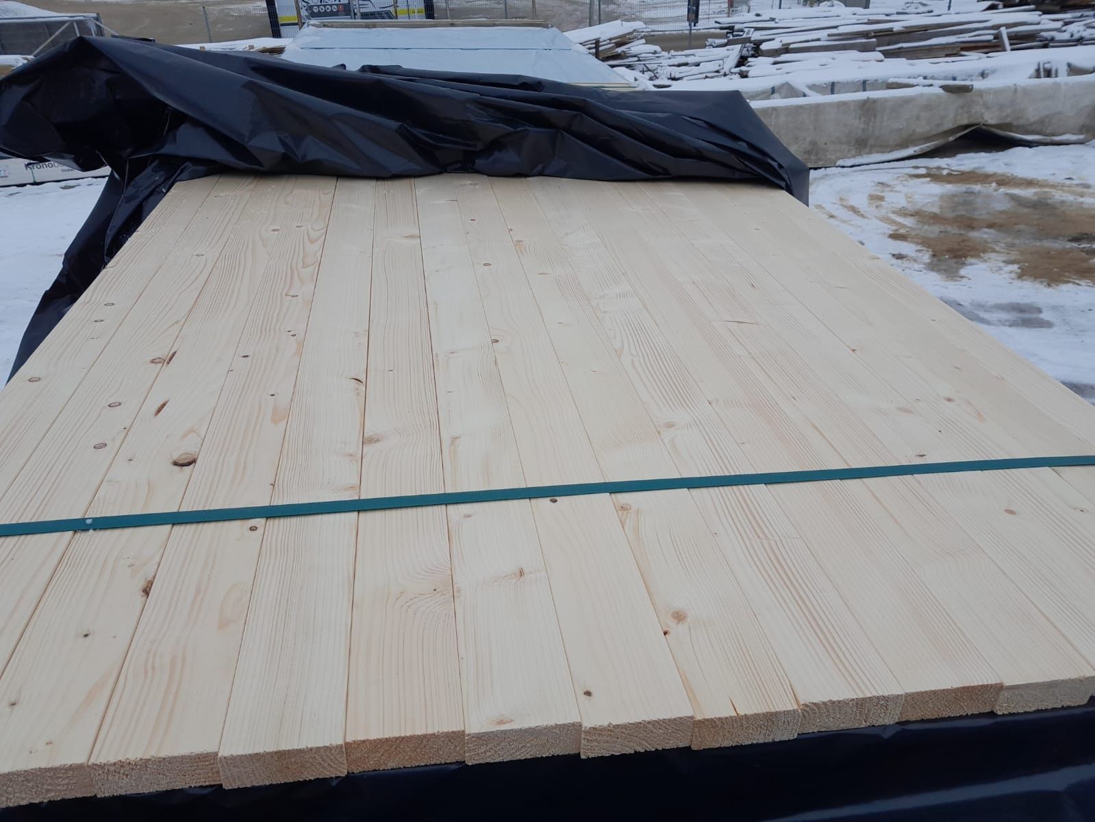 Deska świerk R3 28x70mm dł. 4,2m