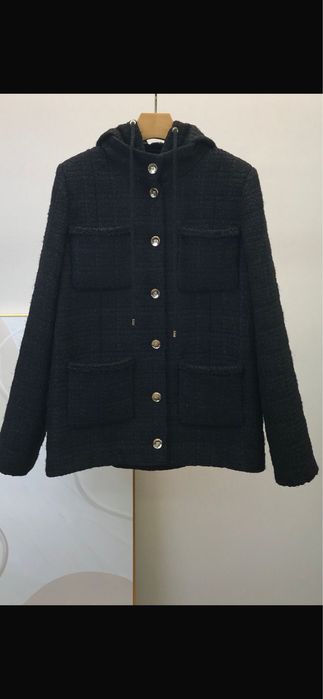 Kurtką CHANEL nowa czarna