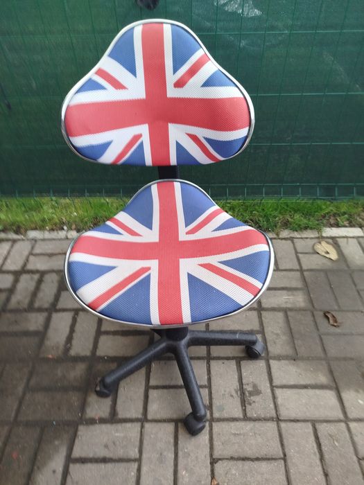 Fotel dziecięcy do komputera