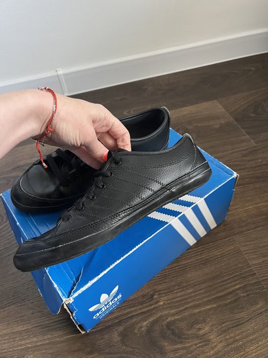 Кросівки Adidas 41-42р, оригінал