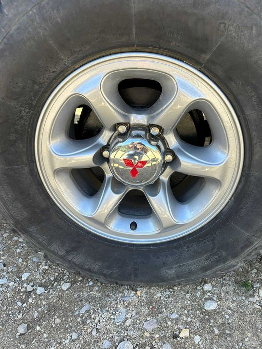 Mitsubishi L200 2.5  4x4 fullbox