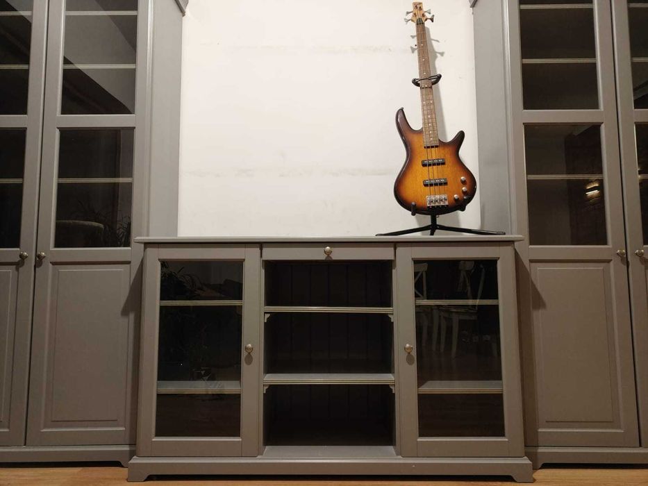 Zestaw mebli salonowych Ikea Havsta (komoda + dwie szafy)