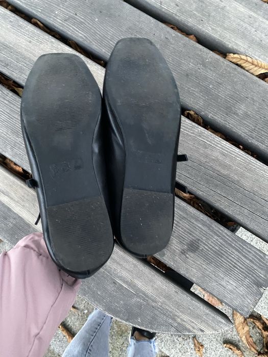 Стильні балетки з ремінцями Primark