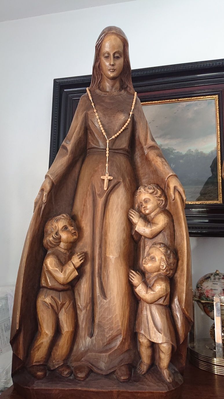 Figura z drewna ręcznie rzeźbiona Matka Boska opiekunka , Madonna ,Mar