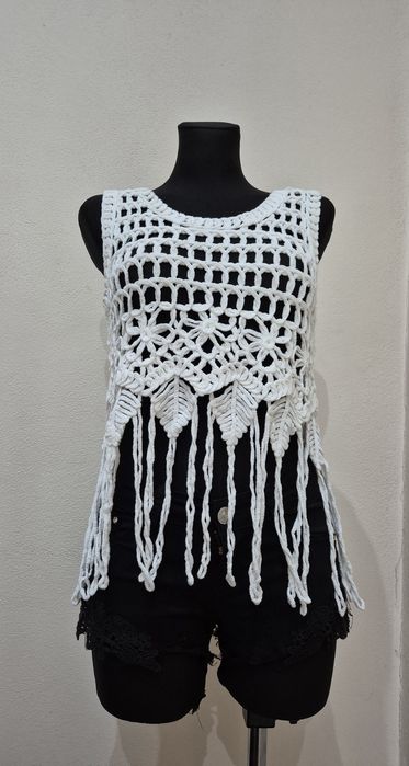 Bluzka boho ażurowa top narzutka biała frędzle uni