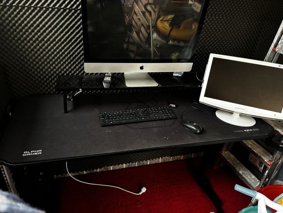 Secretaria gaming Alpha Gamer com cadeira