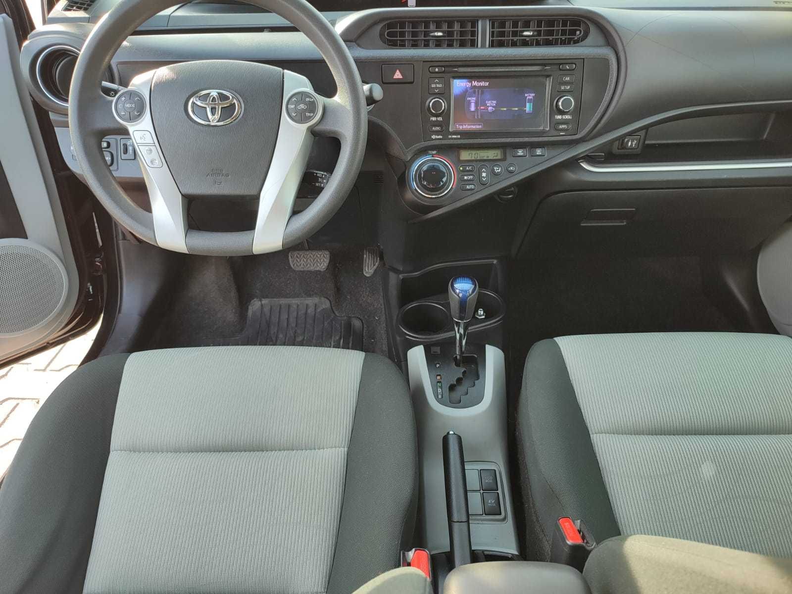 Toyota Prius (Yaris) 2014r. Hybryda LPG