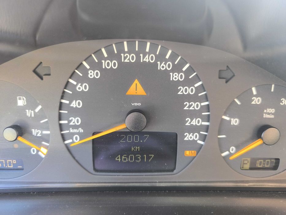 E270 CDI 170cv Elegance cx Aut., 2001