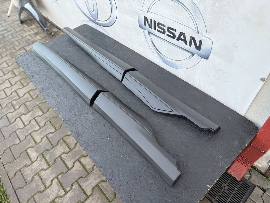 Молдинг накладка пластик на двері Rogue T33 X-trail 20-25р. Рог т33