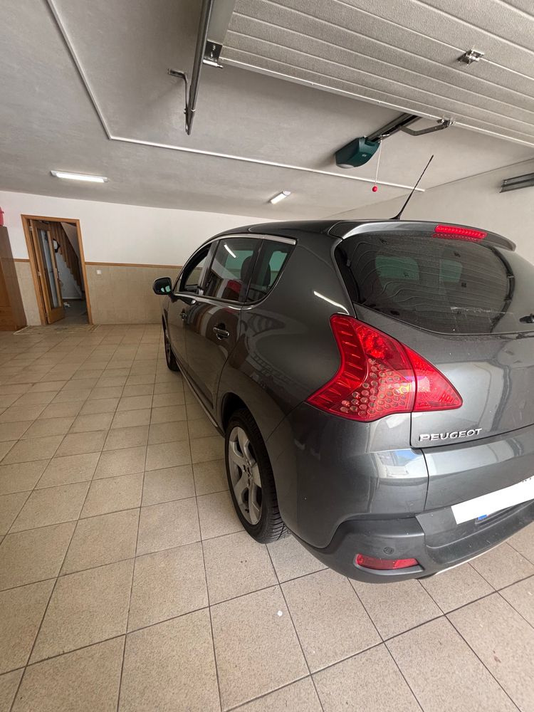 PEUGEOT 3008 e-HDI Allure
