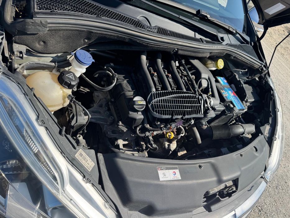 Peugeot 208 1.2 PureTech Style OPORTUNIDADE UNICA - URGENTE