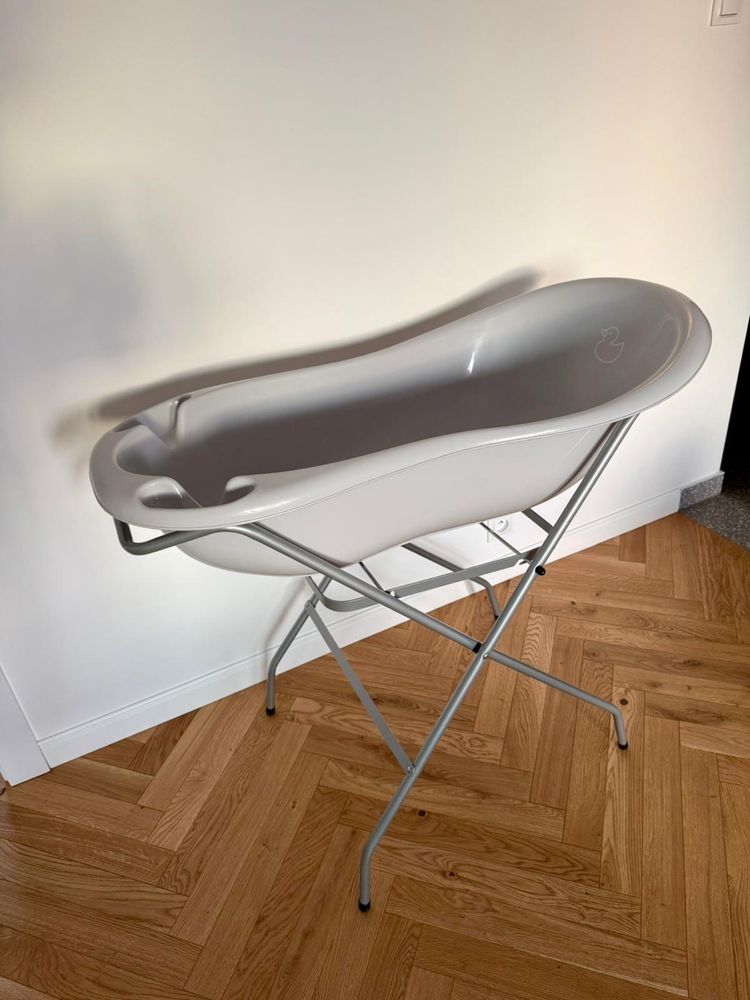 Wanienka do kąpieli ze stojakiem