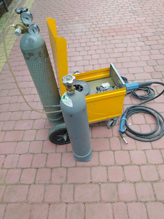 Migomat Varstroj 210 + 2 butle i 2 uchwyty