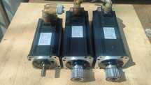 Servomotor USAGED-13A22K 1,3KW 1500/MIN 7.6A