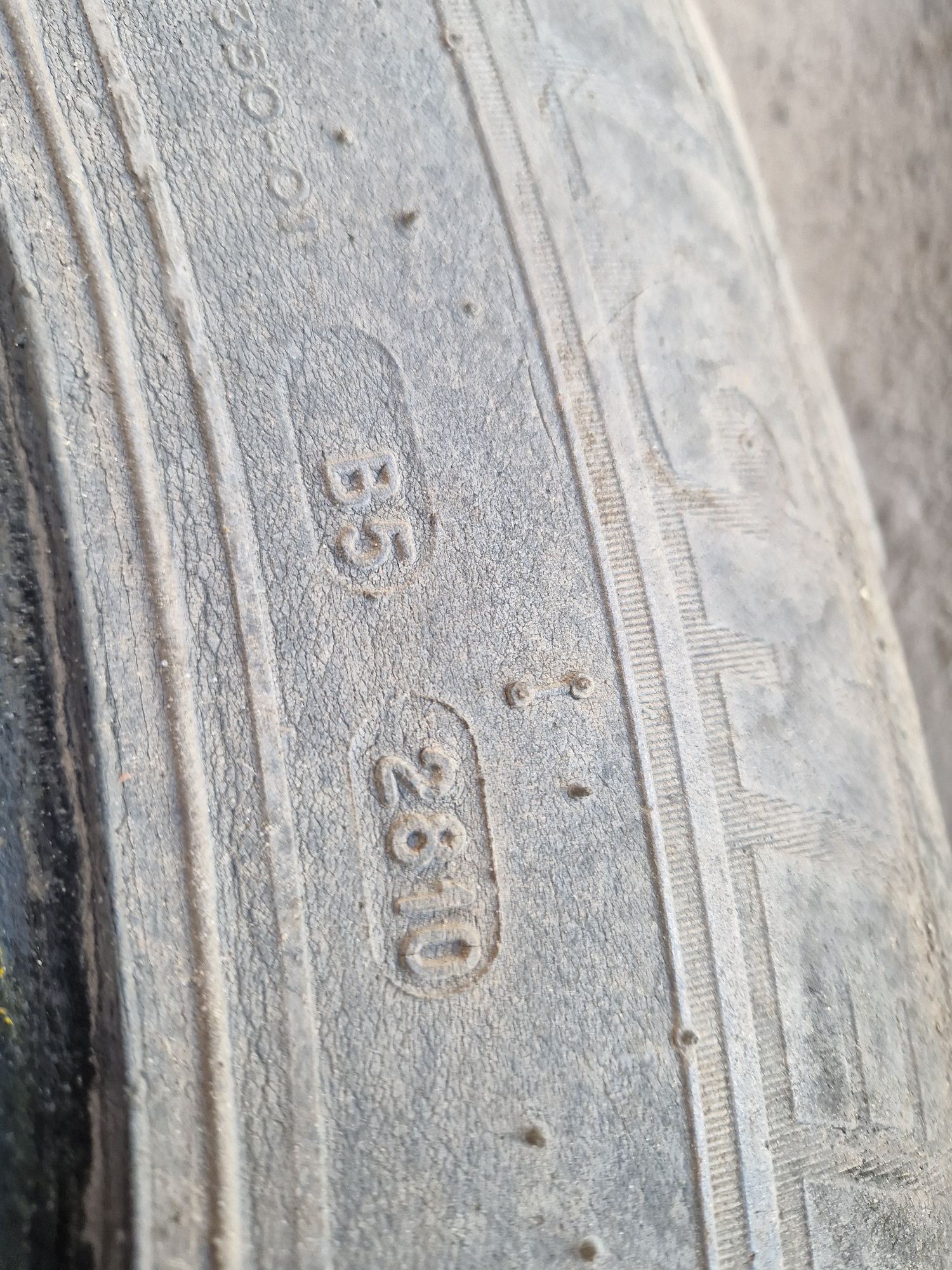 Opona 12,5/80-18 Michelin