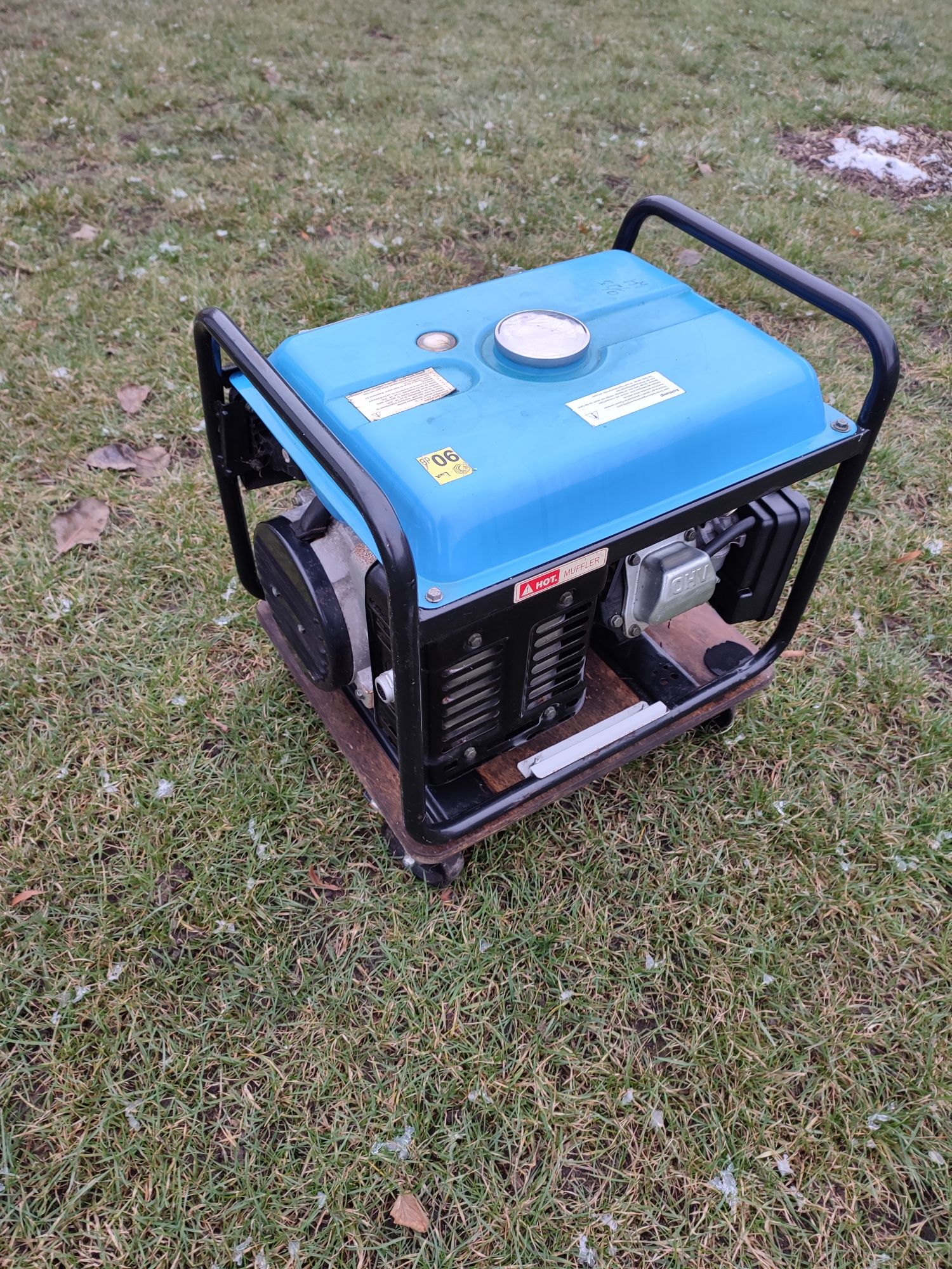 Solidny agregat prądotwórczy NIE CHIŃSKI generator Miedź  AVR 2000W/10