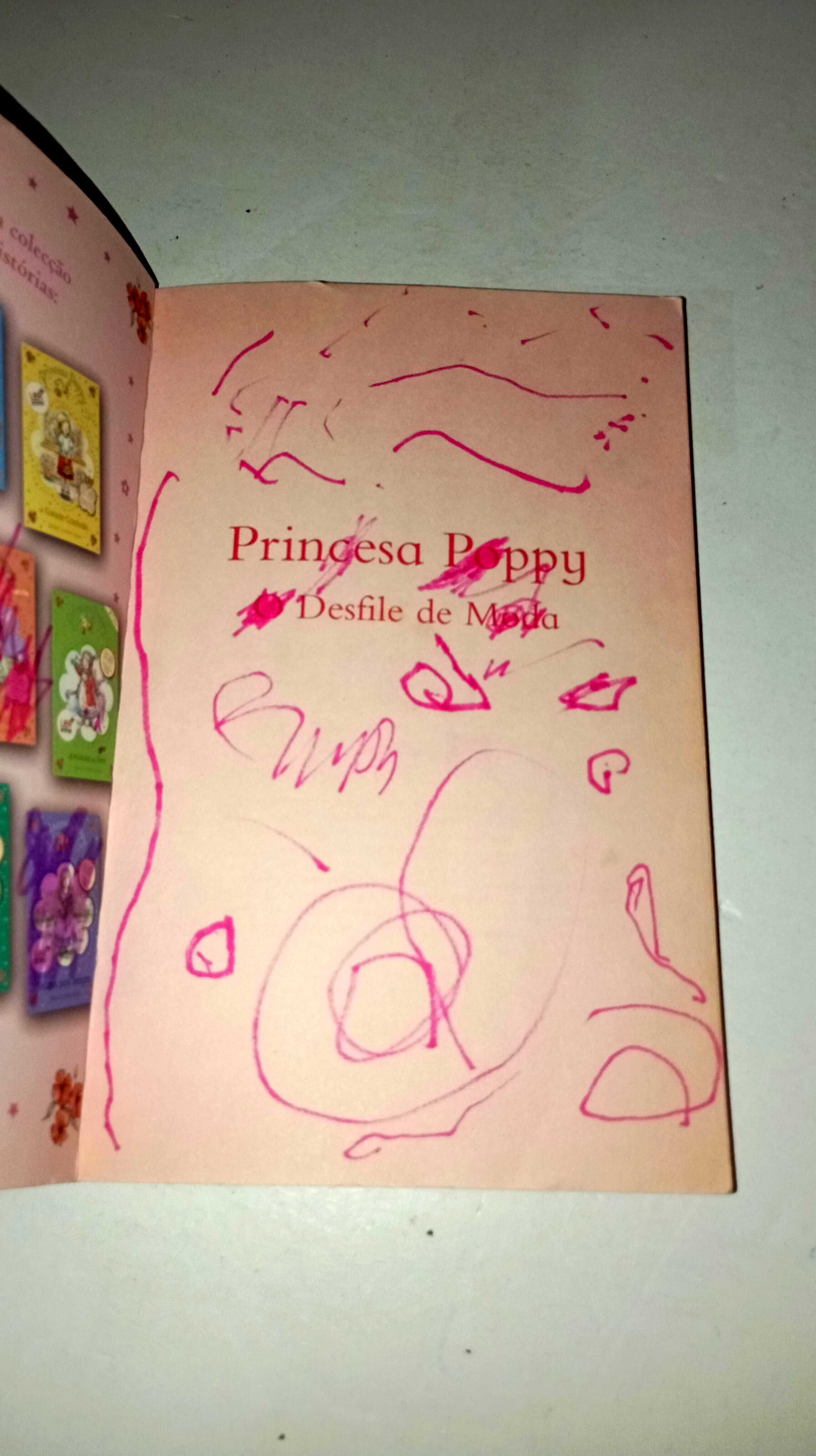 O Desfile de Moda - Princesa Poppy