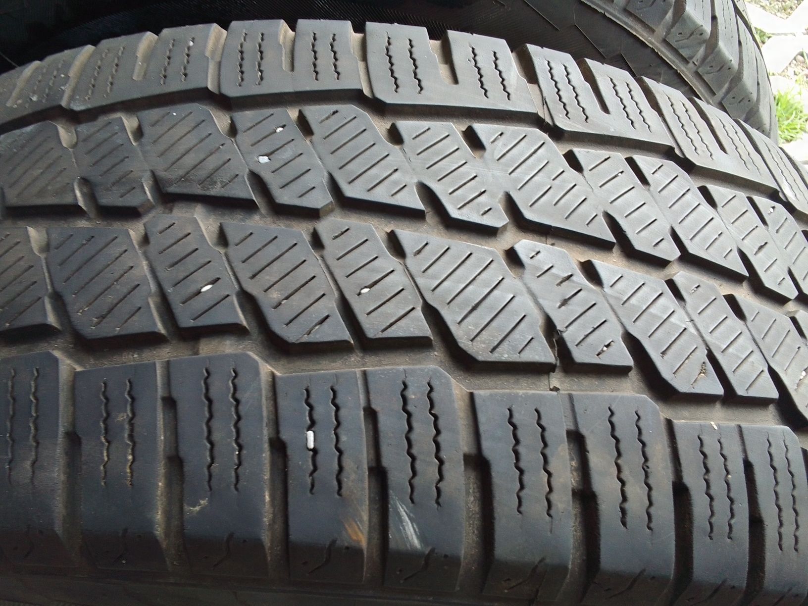 2 Opony zimowe 235/65r16C GOODRIDE 2021r