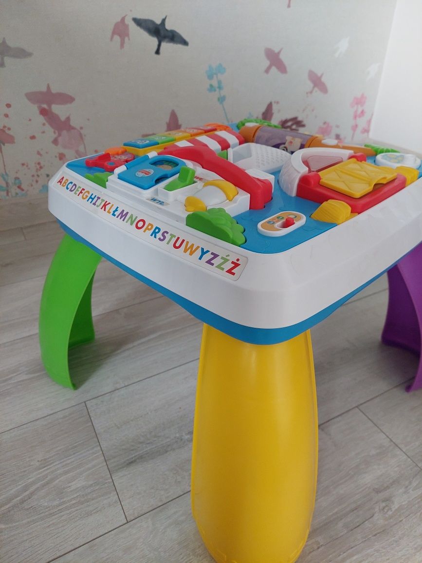 Edukacyjny stolik Fisher Price