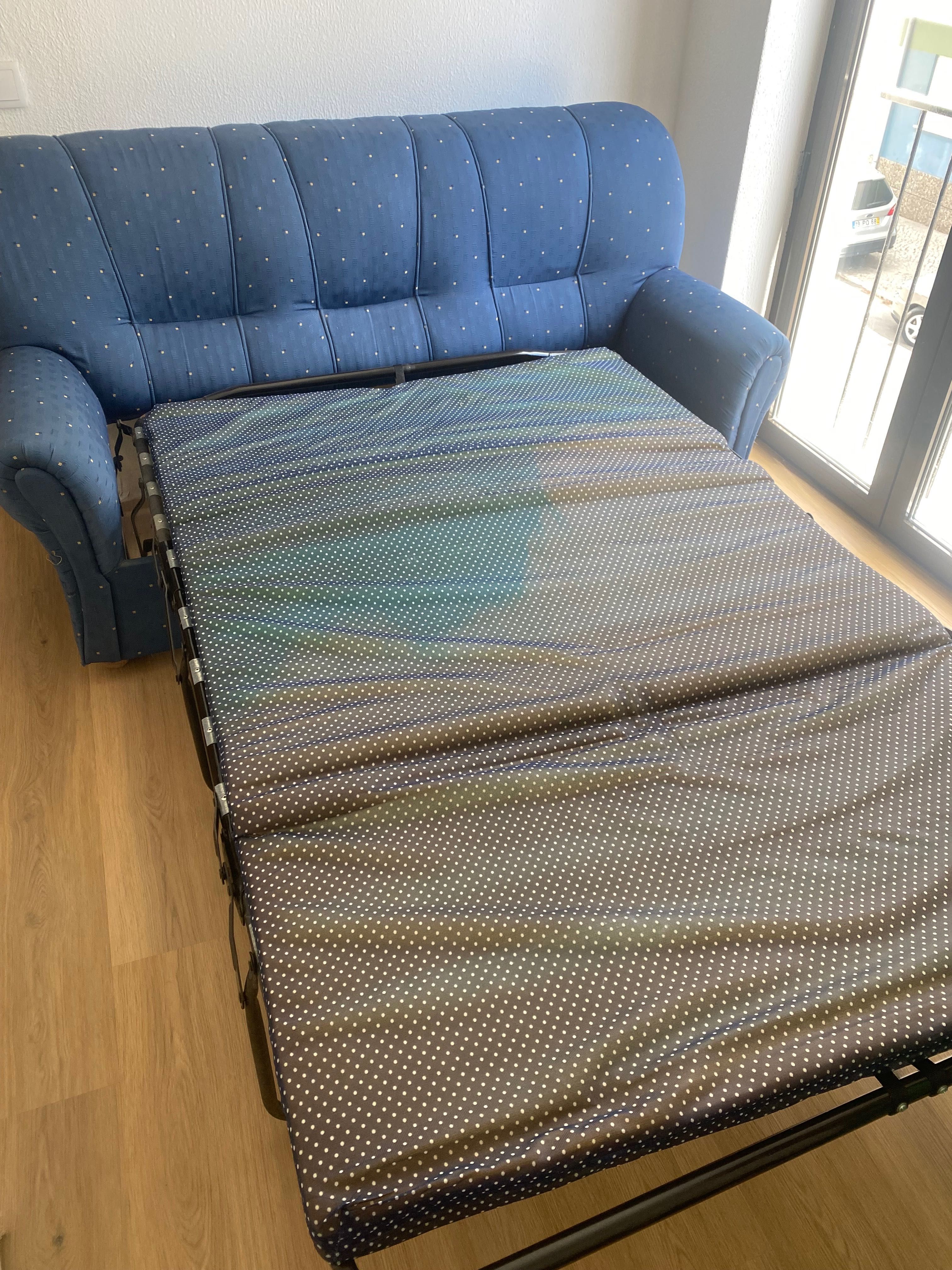 Vende-se sofá cama como novo