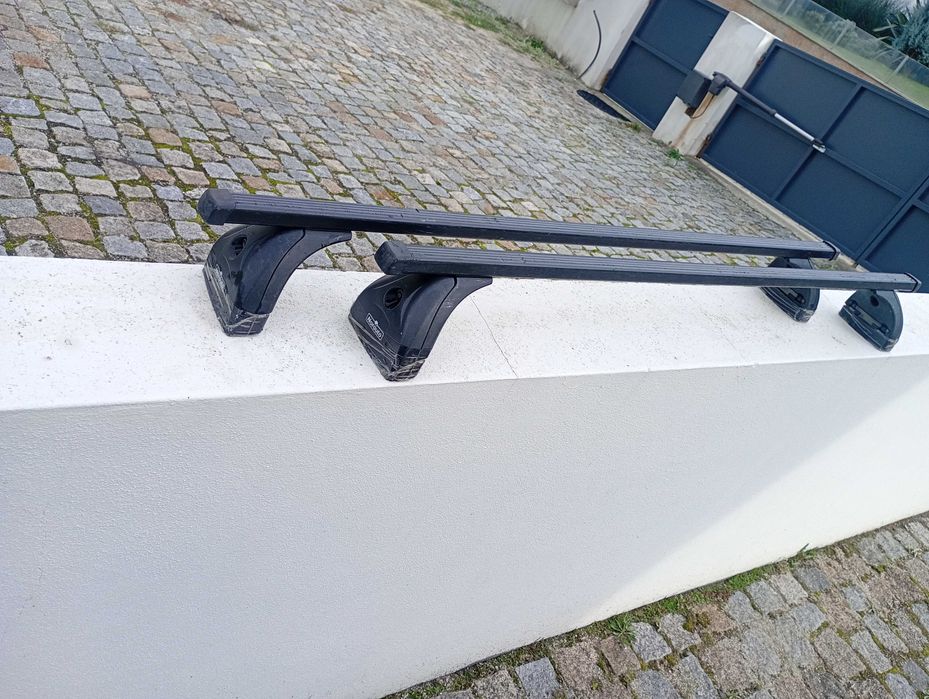 Barras de tejadilho modelo Universal NORAUTO