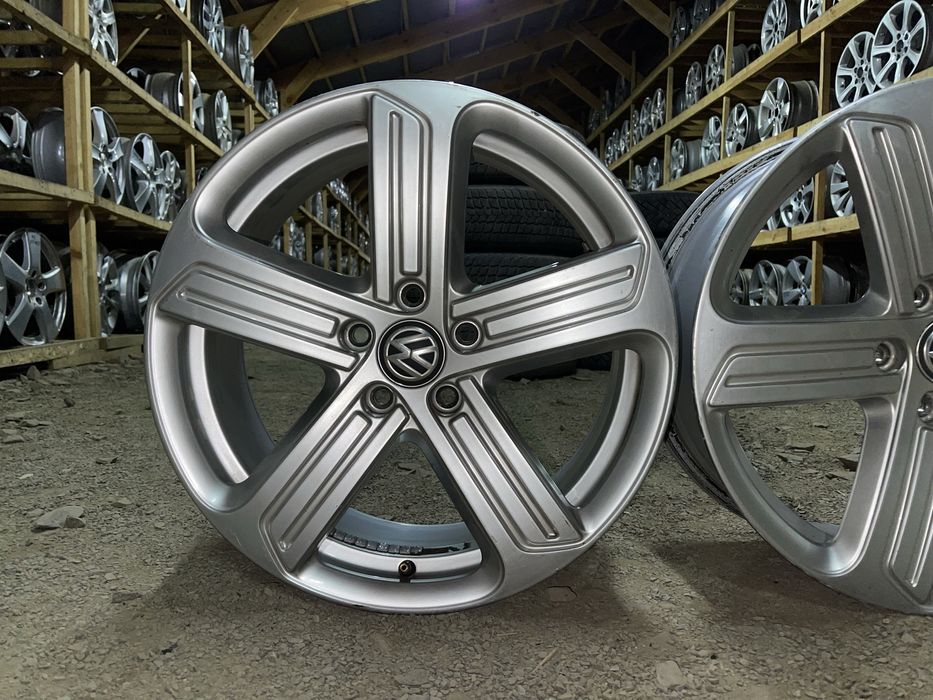 Диски Volkswagen Golf GTR 5/112 R18 7.5J ET49 ориг. комплект