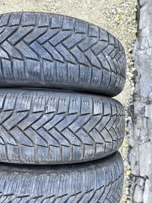 4xopona zimowa MICHELIN w rozmiarze 185/65 R15