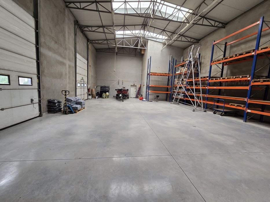 Wynajem hala 240 m2, wys. 7 m + plac 1500 m2