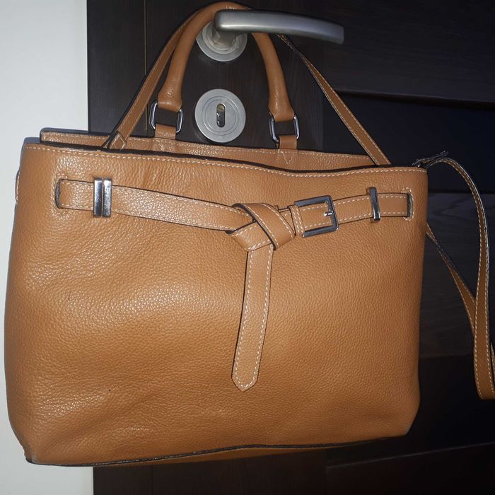 skórzana torebka kuferek Zara