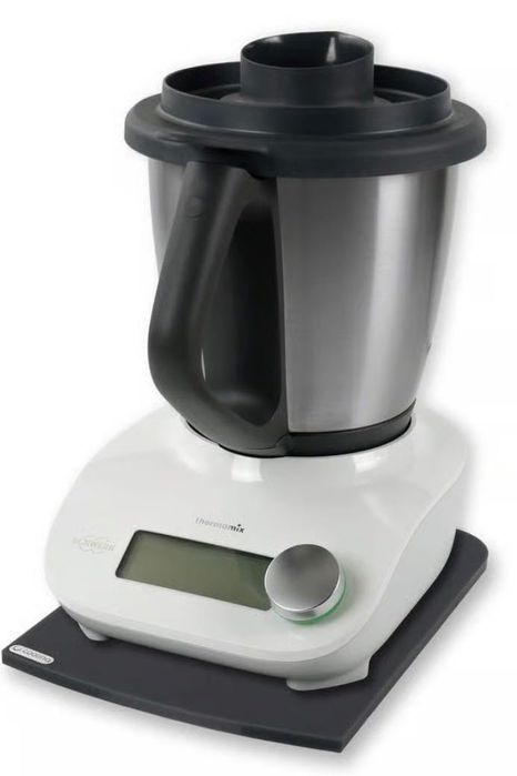 Vendo Bimby friend com copo e protetor de lamina e descascador