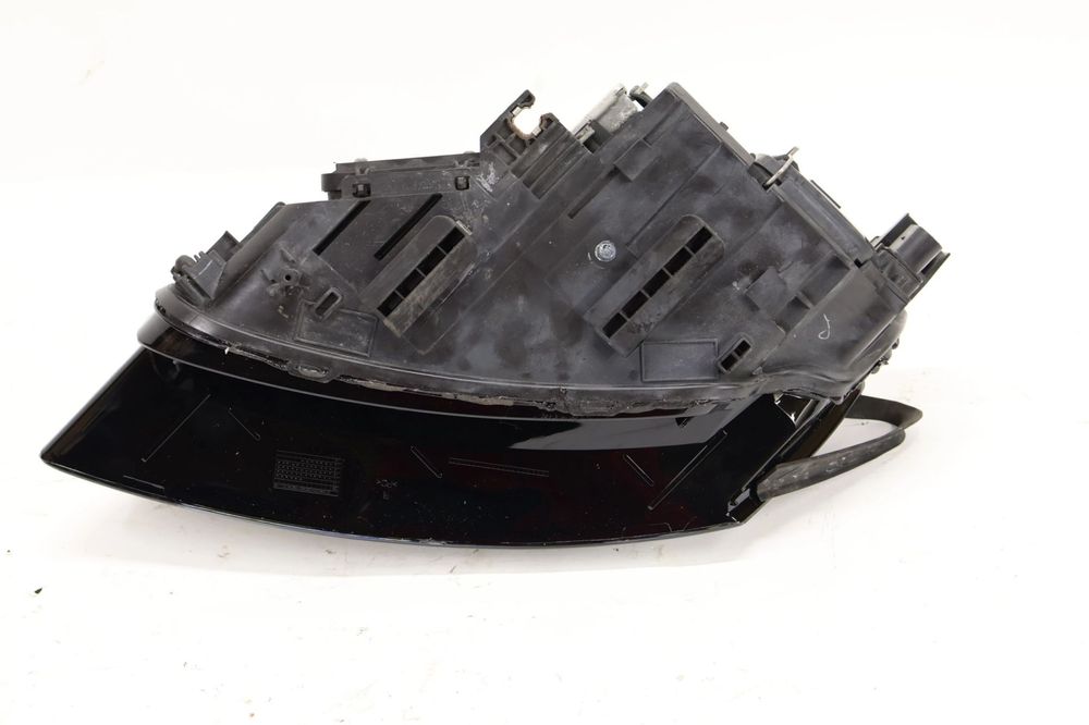 Audi Q5 lampa przód prawa 8R0941004AJ