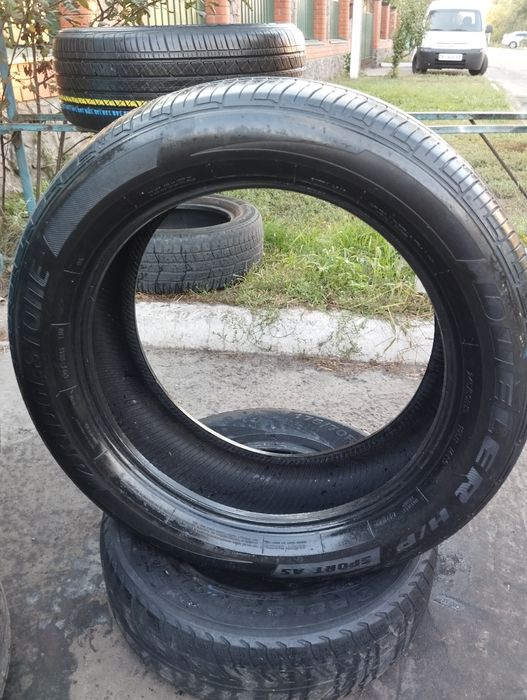 Одна літня шина Bridgestone 245/50/19