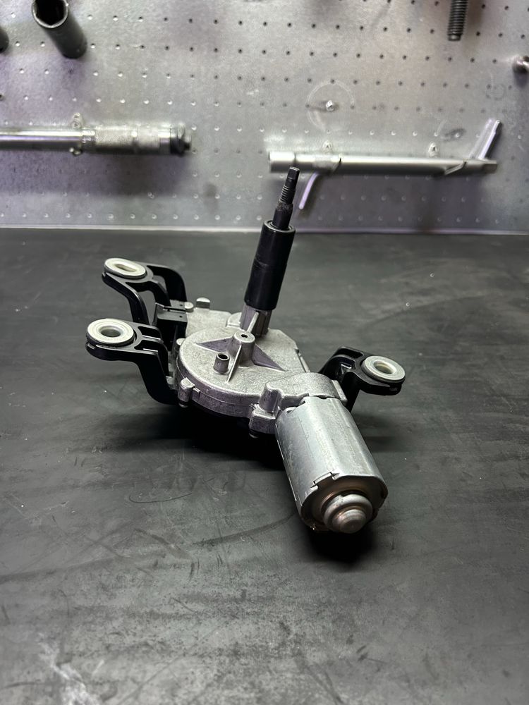 Motor limpa vidros traseiro Vw Golf 5