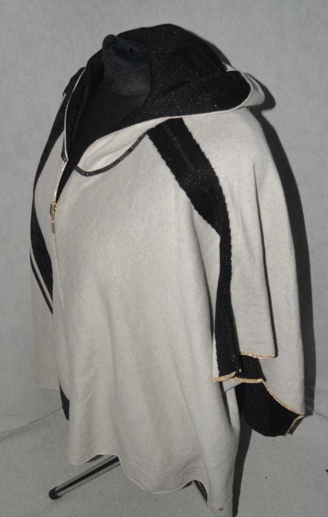 Dwustronny sweter ponczo oversize Monari